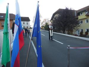 Otvoritev ceste, pločnika in javne razsvetljave 8